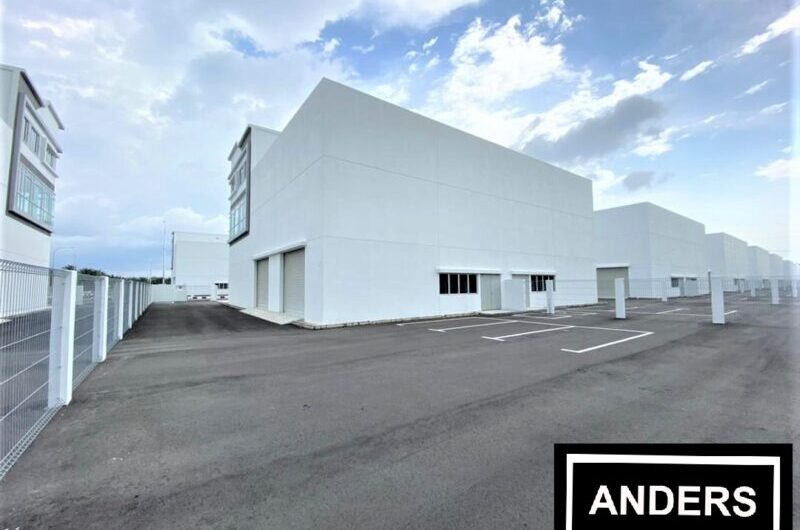 Golden Gateway Freehold Semi D Factory Warehouse Valdor Industrial